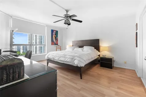 19195 Mystic Pointe Drive Aventura FL 33180