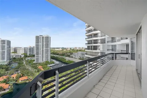 19195 Mystic Pointe Drive Aventura FL 33180