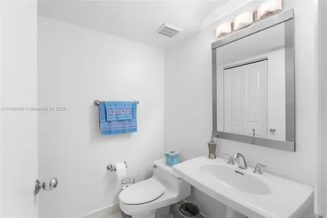 19195 Mystic Pointe Drive Aventura FL 33180