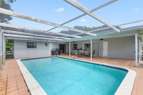 6520 SW 20th Street Plantation FL 33317