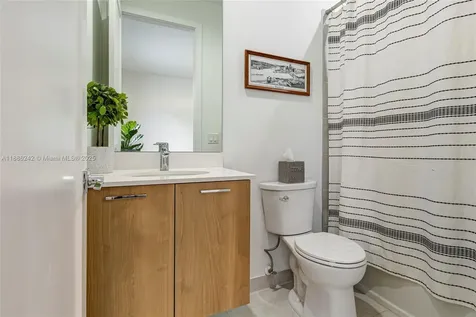 4437 NW 80th Court Doral FL 33166