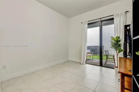 4437 NW 80th Court Doral FL 33166