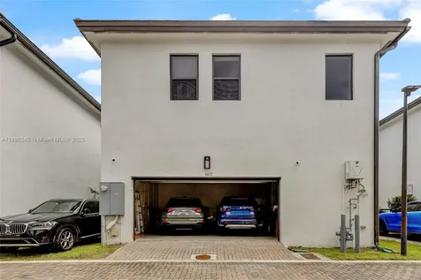 4437 NW 80th Court Doral FL 33166