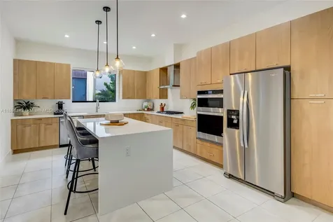 4437 NW 80th Court Doral FL 33166