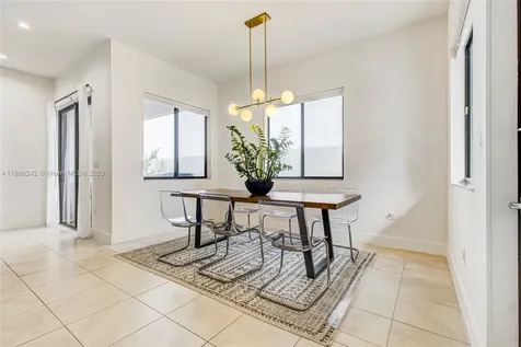 4437 NW 80th Court Doral FL 33166