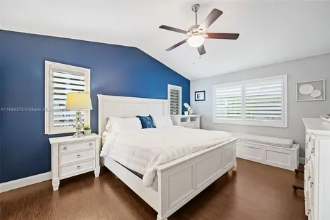 6411 Olde Moat Way Davie FL 33331