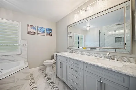 6411 Olde Moat Way Davie FL 33331