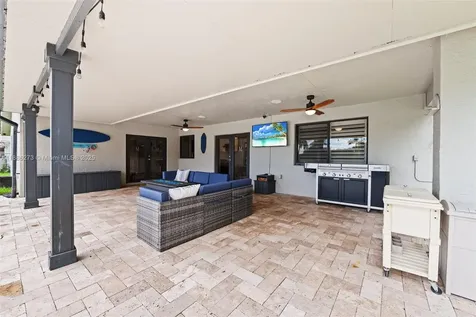 6411 Olde Moat Way Davie FL 33331