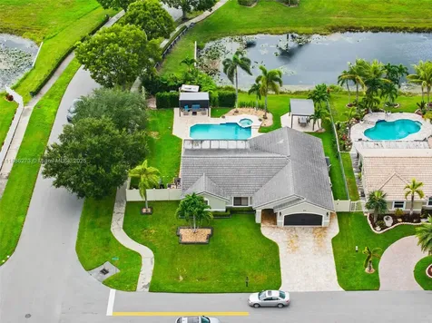 6411 Olde Moat Way Davie FL 33331