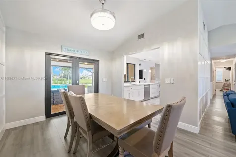 6411 Olde Moat Way Davie FL 33331