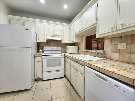 4431 NW 16th Street Lauderhill FL 33313