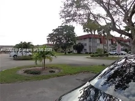 2901 NW 47th Terrace Lauderdale Lakes FL 33313