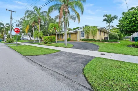 8891 SW 85th Street Miami FL 33173