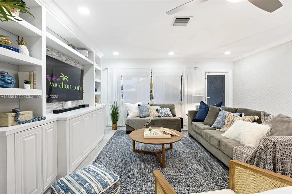 2580 SE 2nd Court Hillsboro Beach FL 33062