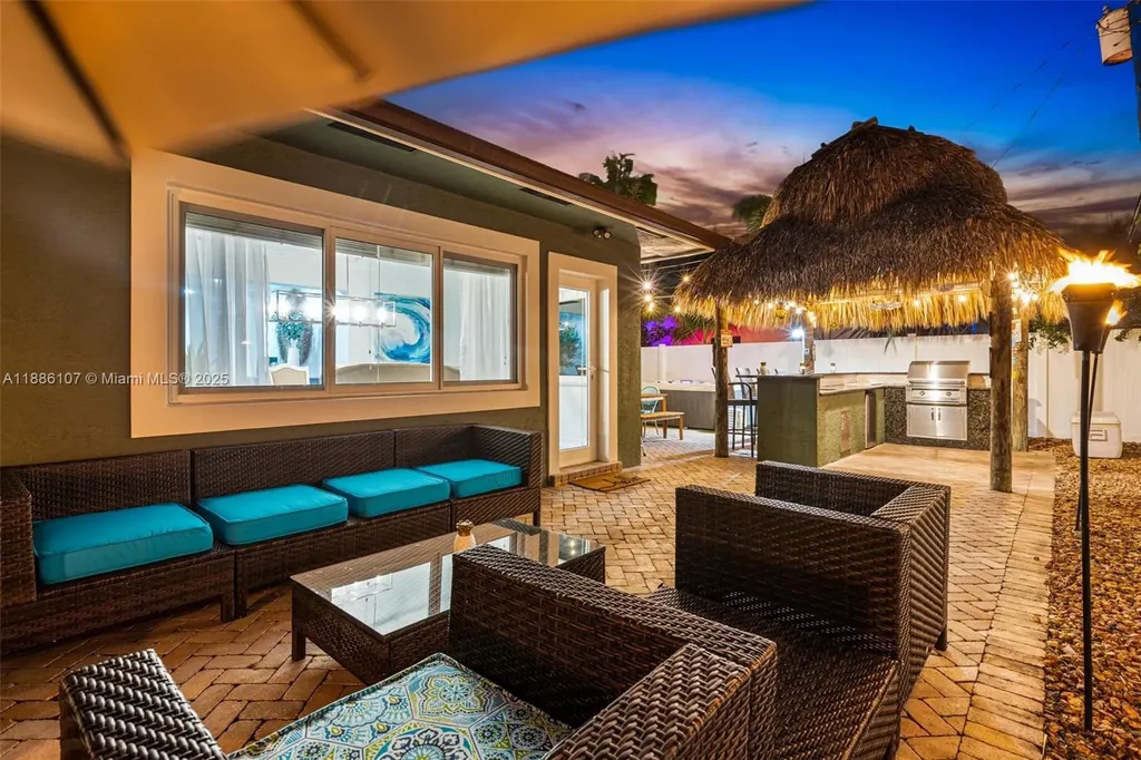 2580 SE 2nd Court Hillsboro Beach FL 33062