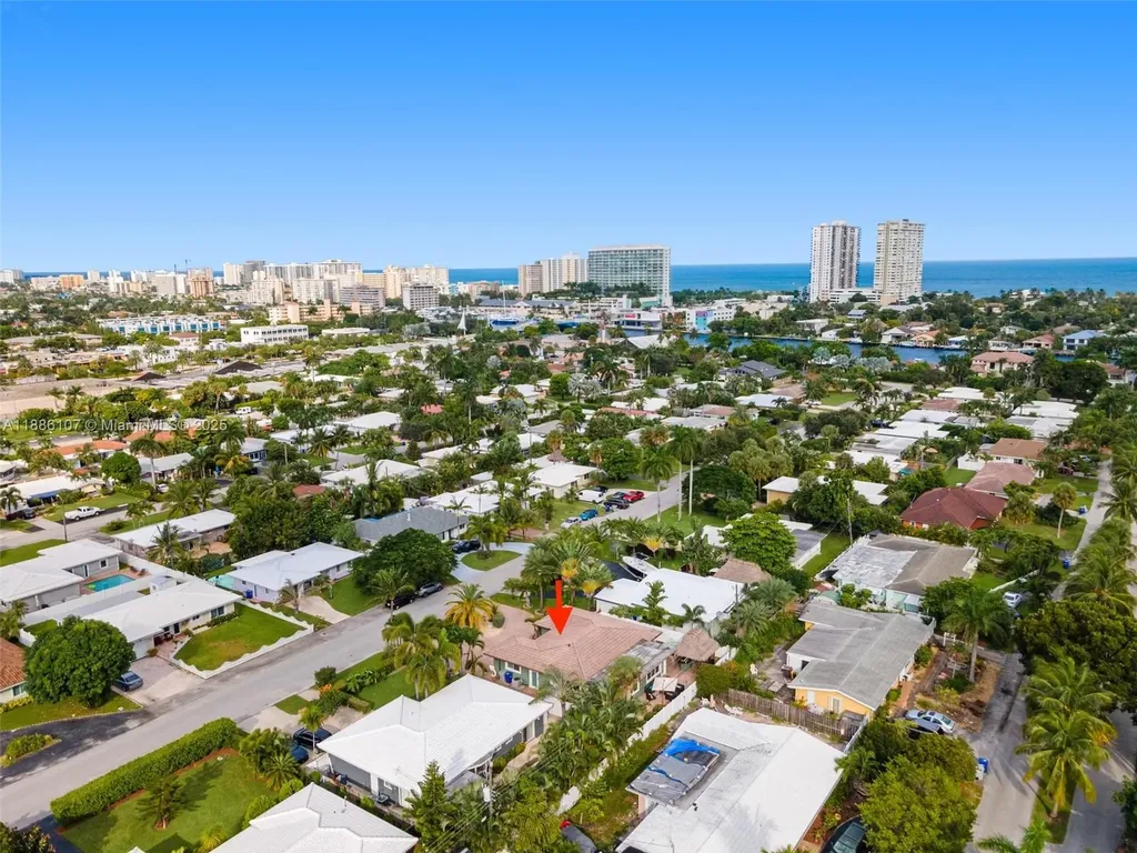 2580 SE 2nd Court Hillsboro Beach FL 33062