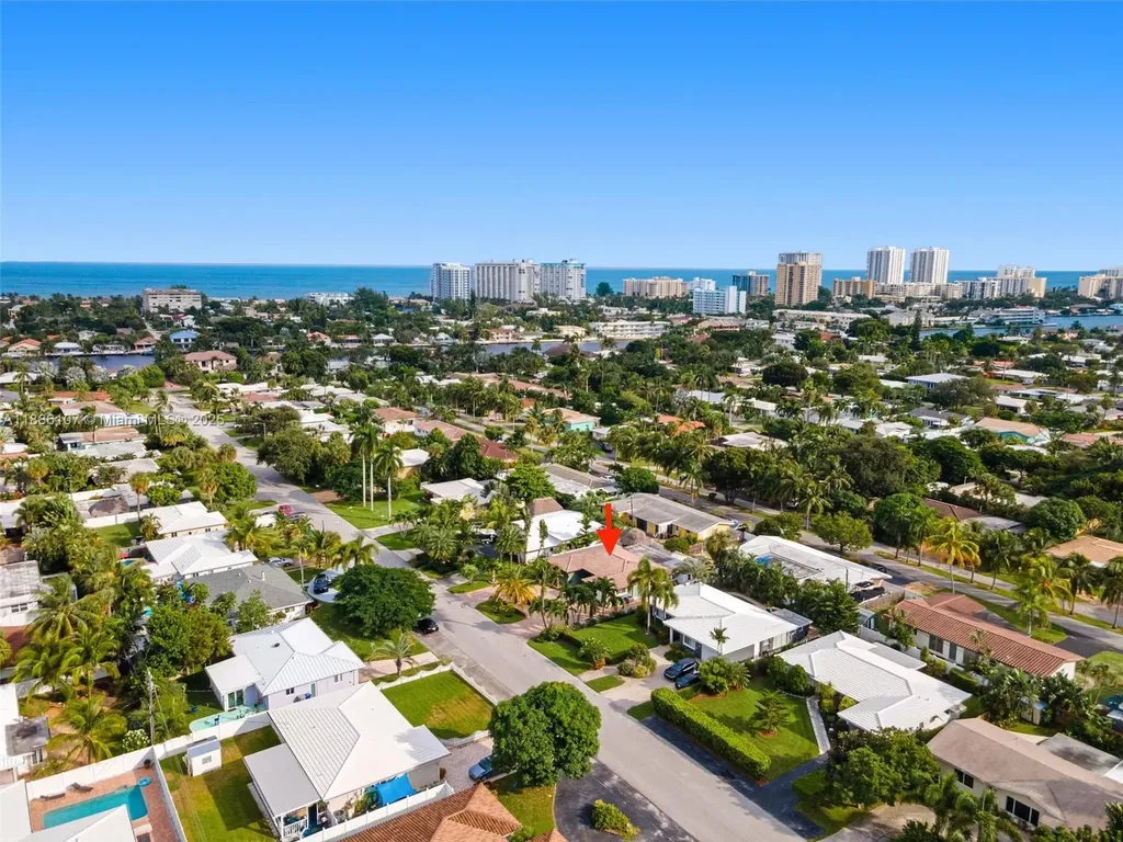 2580 SE 2nd Court Hillsboro Beach FL 33062