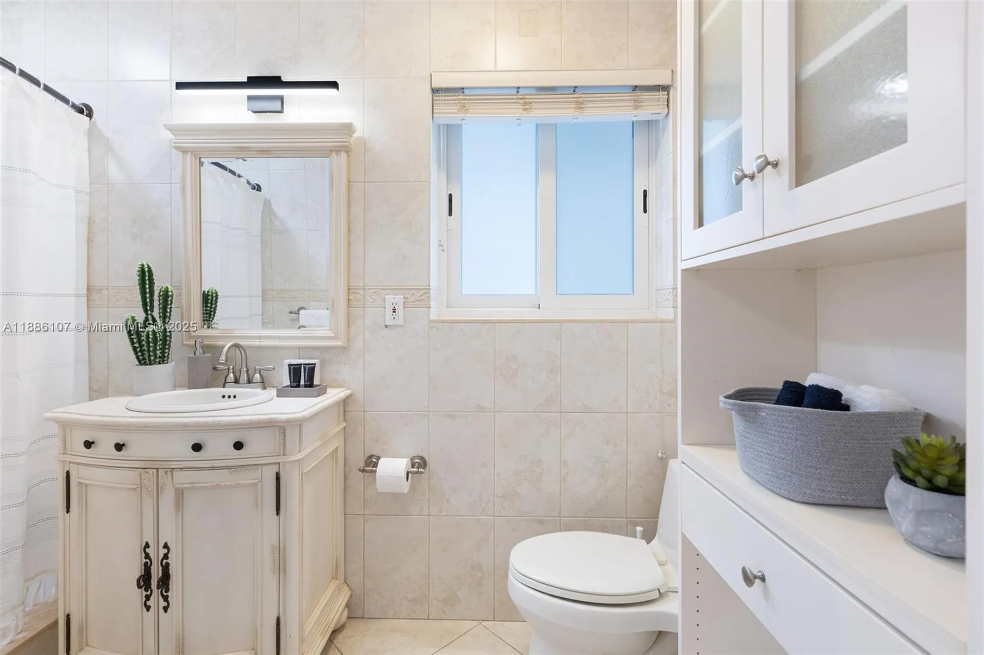 2580 SE 2nd Court Hillsboro Beach FL 33062