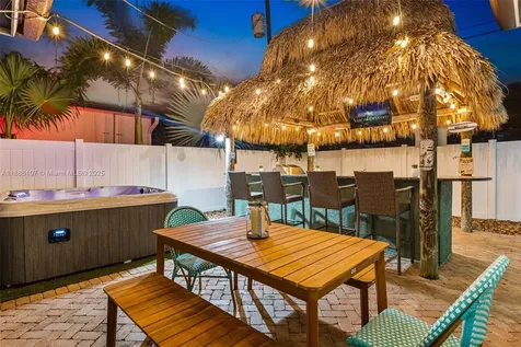2580 SE 2nd Court Hillsboro Beach FL 33062
