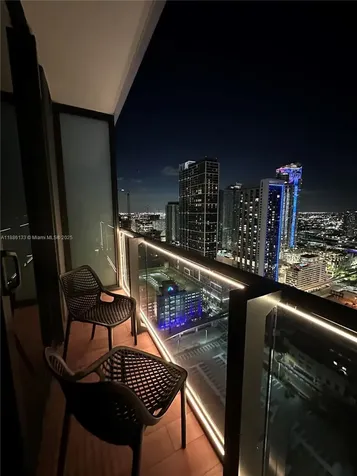 398 NE 5th Street Miami FL 33132