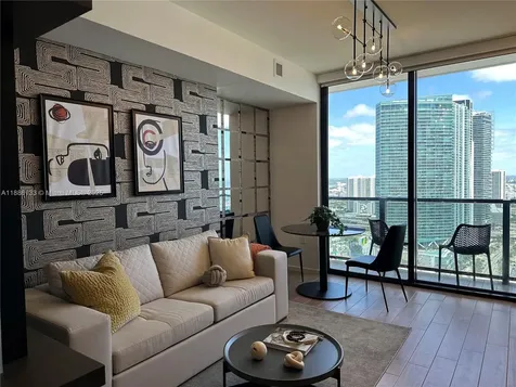 398 NE 5th Street Miami FL 33132