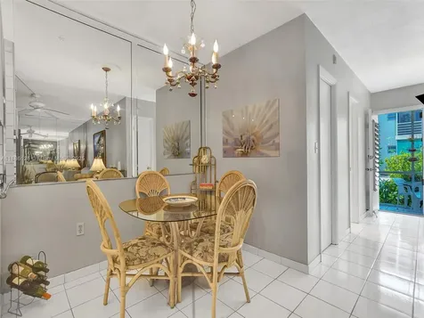 17090 NE 14th Avenue North Miami Beach FL 33162
