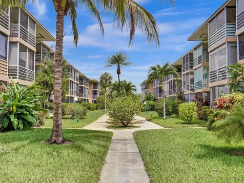 17090 NE 14th Avenue North Miami Beach FL 33162