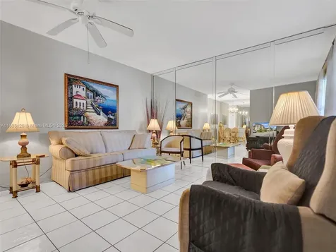 17090 NE 14th Avenue North Miami Beach FL 33162