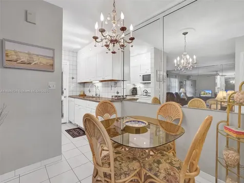 17090 NE 14th Avenue North Miami Beach FL 33162