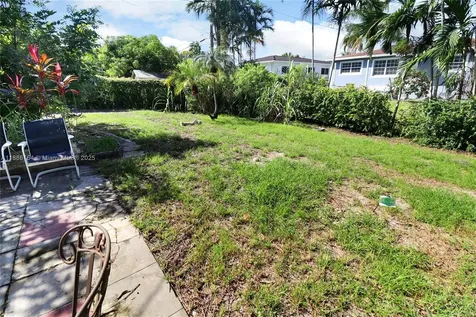 195 NE 121st Terrace North Miami FL 33161