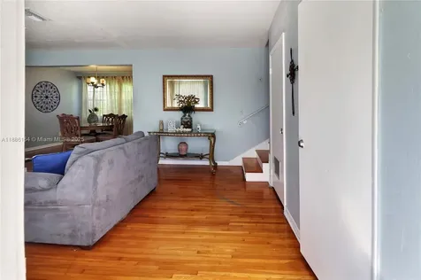 195 NE 121st Terrace North Miami FL 33161