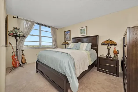 2750 NE 183rd Street Aventura FL 33160