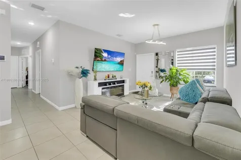 424 NE 4th Avenue Florida City FL 33034