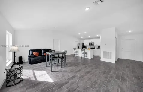 4217 NE 23rd Place Cape Coral FL 33909