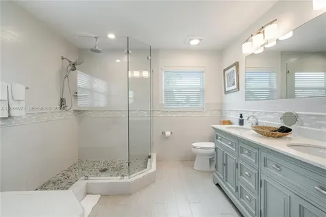 511 4th Street Key Colony Beach FL 33051