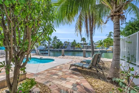 511 4th Street Key Colony Beach FL 33051