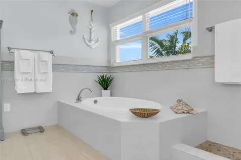511 4th Street Key Colony Beach FL 33051