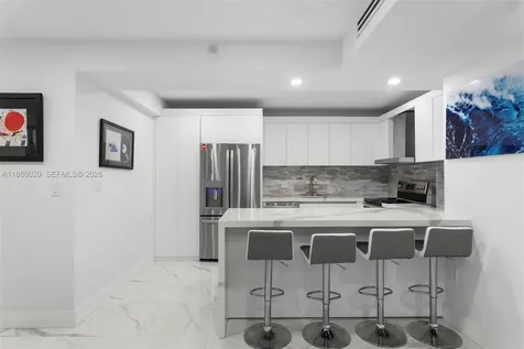 5001 Collins Avenue Miami Beach FL 33140