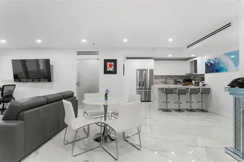 5001 Collins Avenue Miami Beach FL 33140