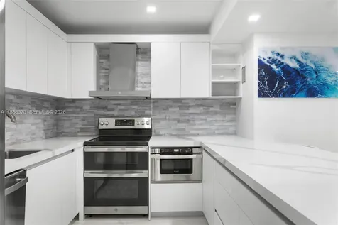 5001 Collins Avenue Miami Beach FL 33140