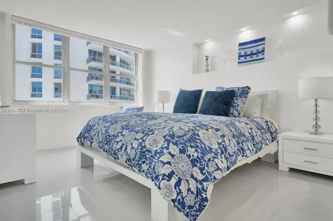 6039 Collins Avenue Miami Beach FL 33140