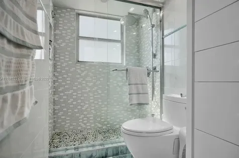 6039 Collins Avenue Miami Beach FL 33140
