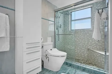 6039 Collins Avenue Miami Beach FL 33140