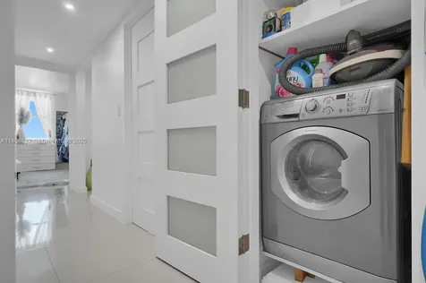 6039 Collins Avenue Miami Beach FL 33140