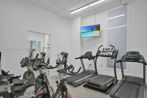 6039 Collins Avenue Miami Beach FL 33140