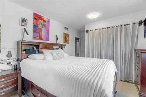10920 SW 41st Street Miami FL 33165