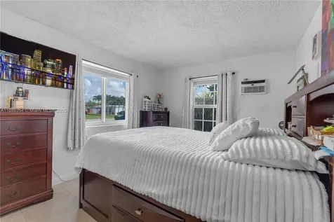 10920 SW 41st Street Miami FL 33165