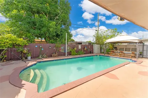 10920 SW 41st Street Miami FL 33165