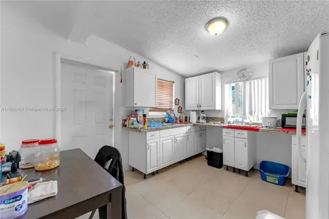 10920 SW 41st Street Miami FL 33165