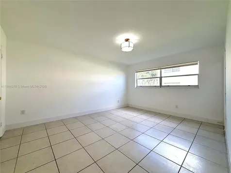 1885 NE 121st Street North Miami FL 33181